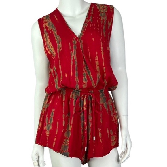 Elan romper in size M - Picture 2 of 4